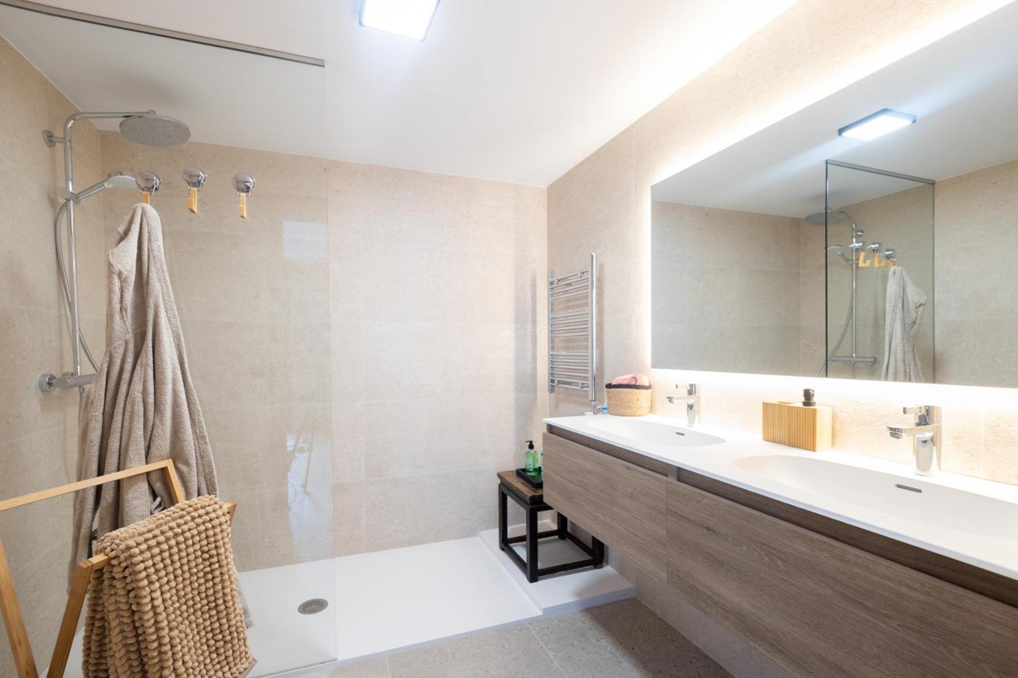 Isard Homes & Spa By Select Apartamento
